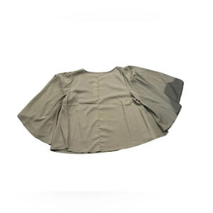 NWT Adorable symphony swing blouse with bell sleeves Large